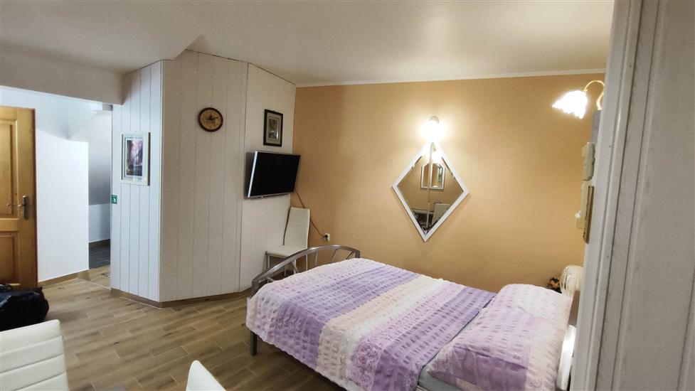Apartment A1, for 3 persons
