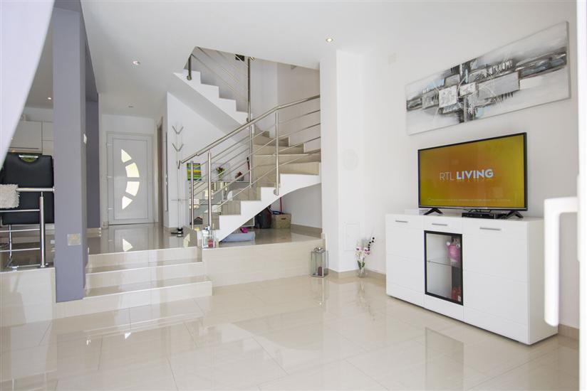 Hiša K1, na 7 osebe