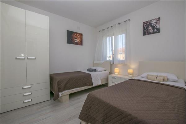 Hiša K1, na 7 osebe