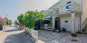 Apartment - Slatina - island Vir