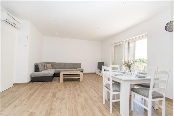 Apartment A2, for 3 persons