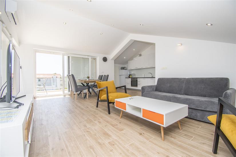 Apartment A4, for 5 persons