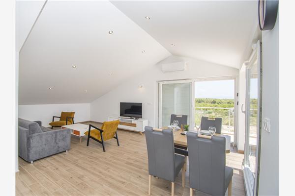 Apartment A4, for 5 persons