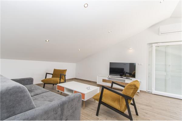 Apartment A4, for 5 persons