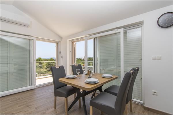 Apartment A4, for 5 persons