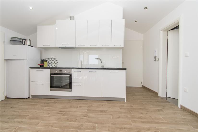 Apartment A4, for 5 persons