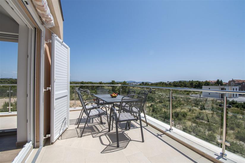 Apartment A4, for 5 persons