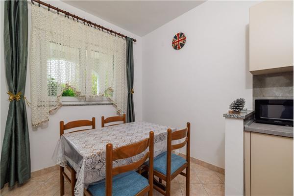 Apartment A1, for 4 persons