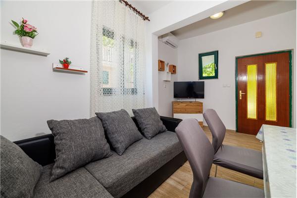 Apartment A2, for 4 persons
