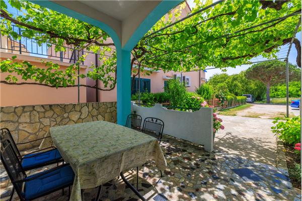 Apartment A2, for 4 persons