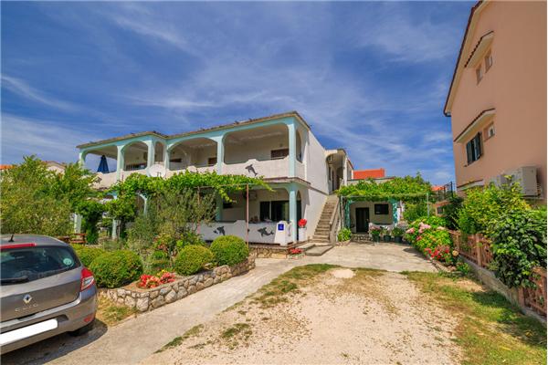 Apartment A2, for 4 persons