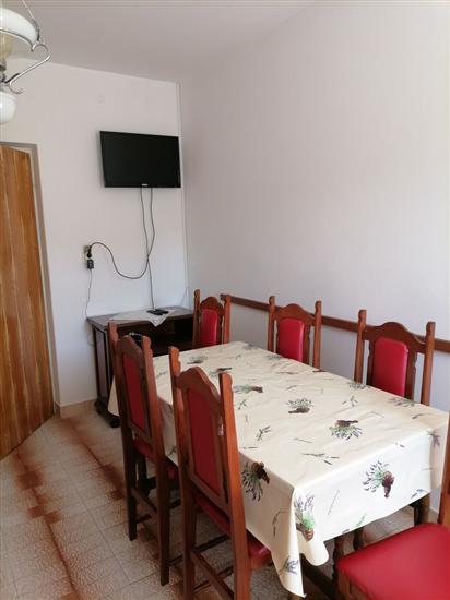 Apartment A2, for 6 persons