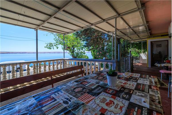 Apartment A1, for 5 persons