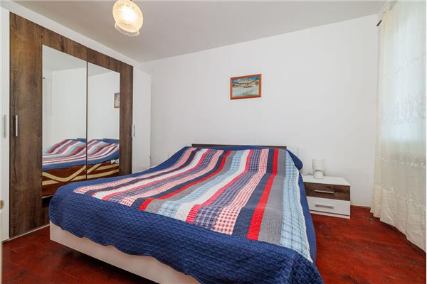 Apartment A1, for 5 persons