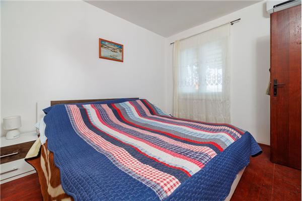 Apartment A1, for 5 persons