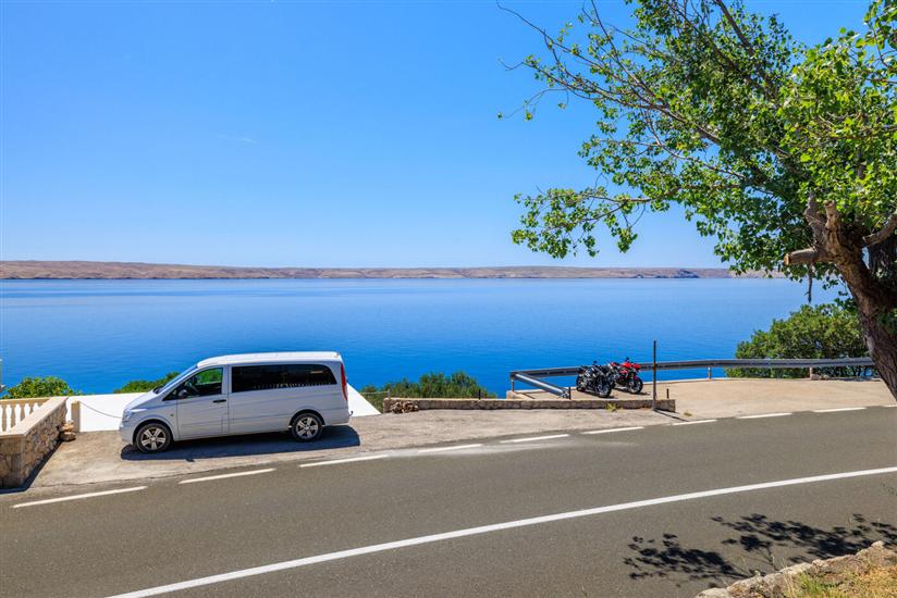 Apartment A1, for 5 persons