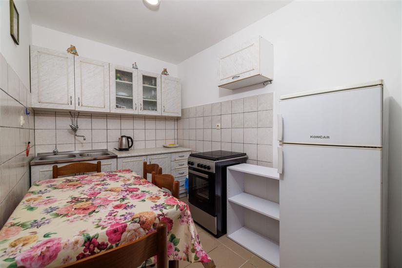 Apartment A2, for 3 persons