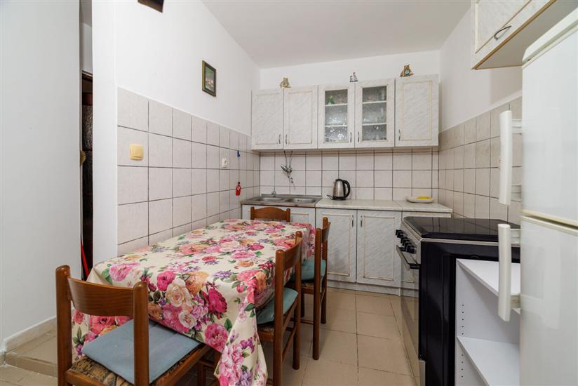 Apartment A2, for 3 persons