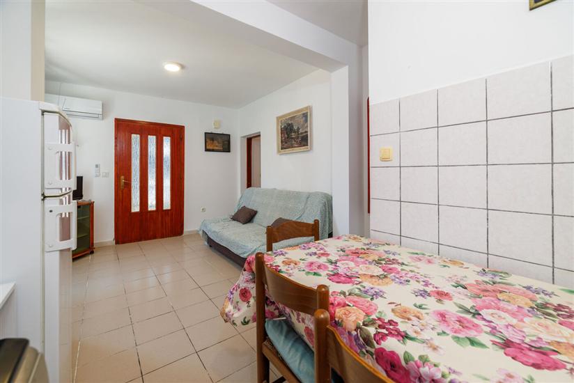 Apartment A2, for 3 persons