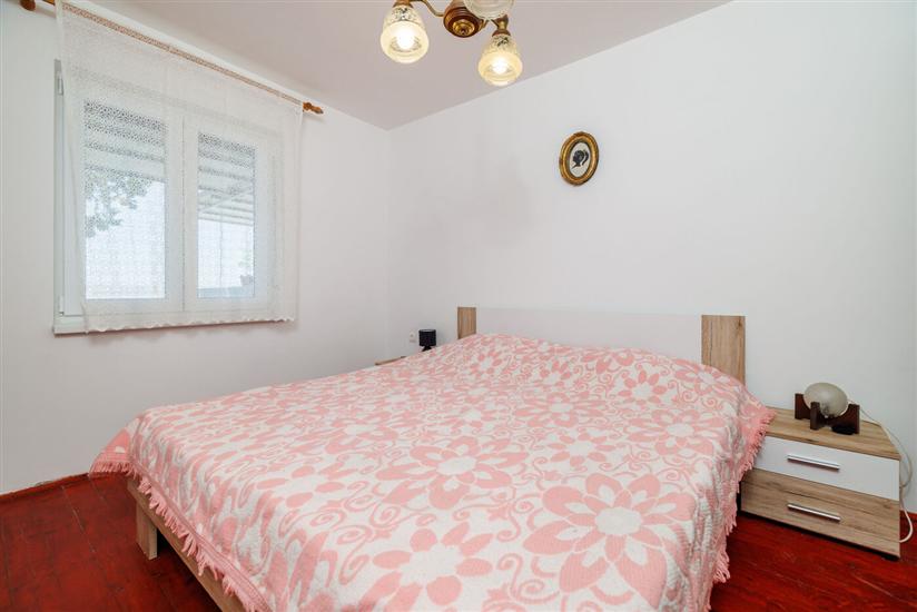 Apartment A2, for 3 persons