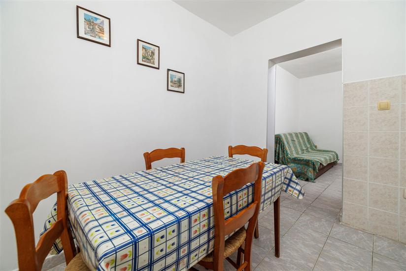 Apartment A5, for 3 persons