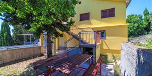 Apartment - Lukovo Sugarje