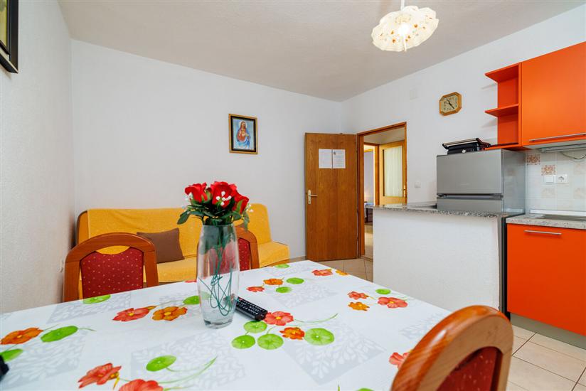Apartment A6, for 3 persons
