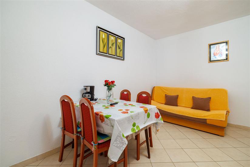 Apartment A6, for 3 persons