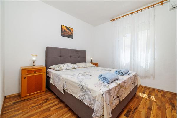 Apartment A7, for 4 persons