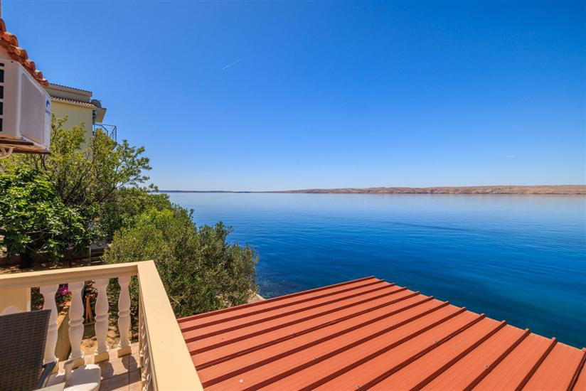 Apartment A7, for 4 persons