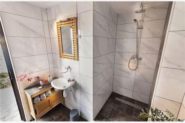 House K1, for 5 persons