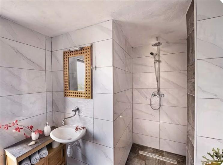 House K1, for 5 persons