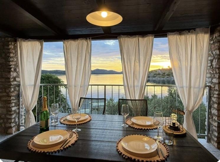 House K1, for 5 persons
