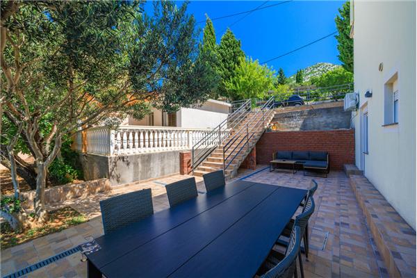 Apartment A2, for 6 persons