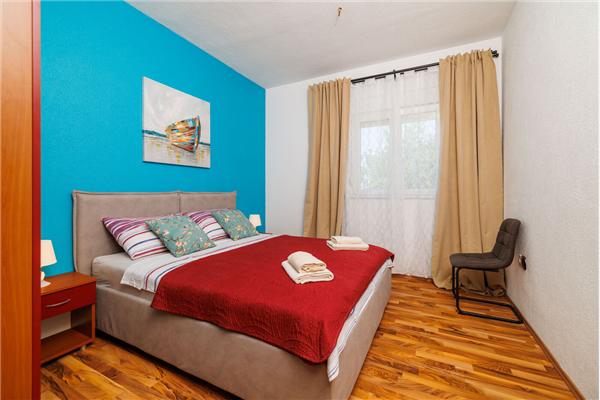 Apartment A2, for 6 persons