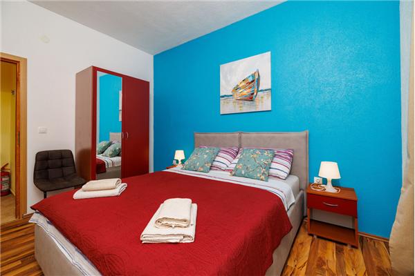 Apartment A2, for 6 persons