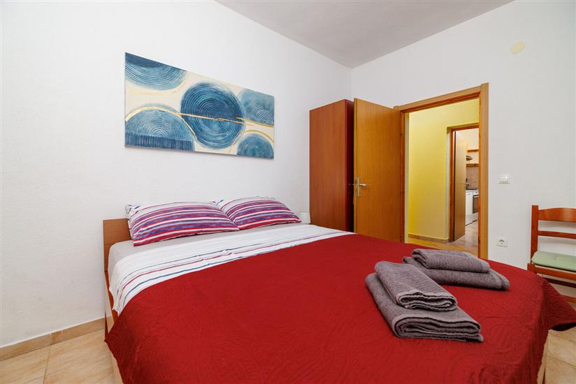 Apartment A2, for 6 persons