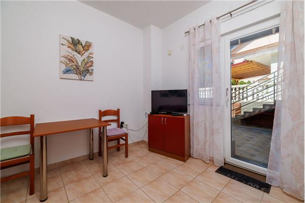 Apartment A2, for 6 persons