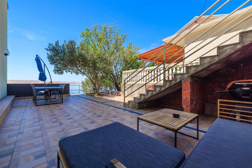 Apartment A2, for 6 persons