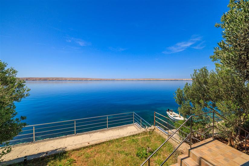 Apartment A2, for 6 persons