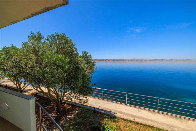 Apartment A2, for 6 persons