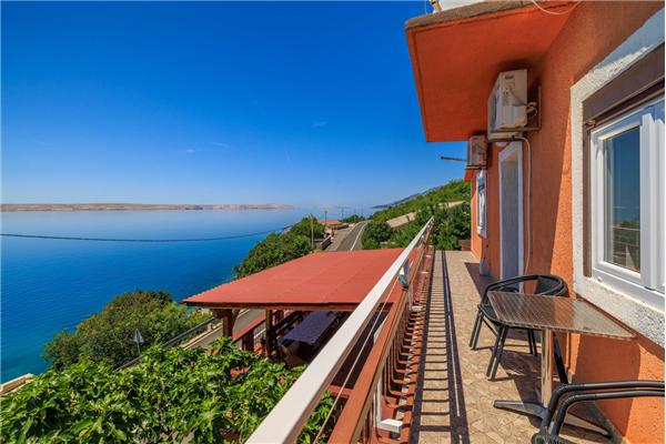 Apartment A2, for 4 persons