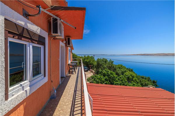 Apartment A2, for 4 persons