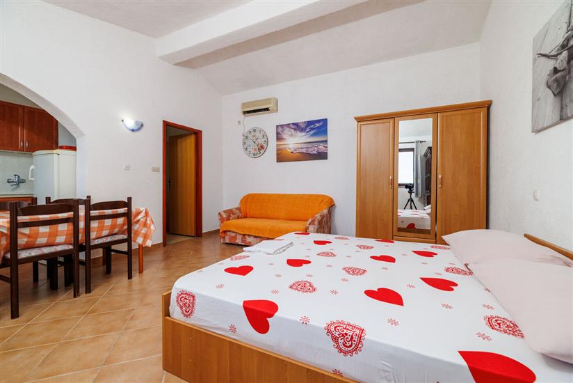 Apartment A3, for 3 persons