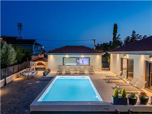 Villa Ballat Privlaka (Zadar), Size 180.00 m2, Airline distance to town centre 400 m