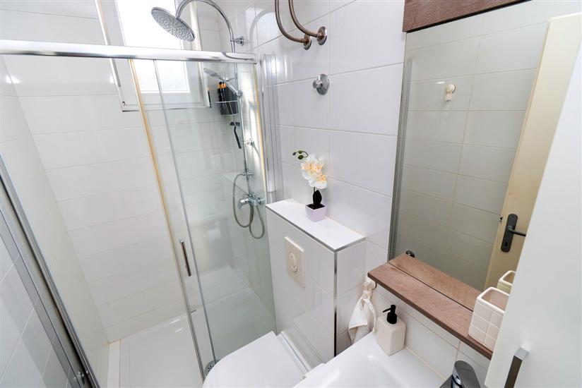 House K1, for 9 persons