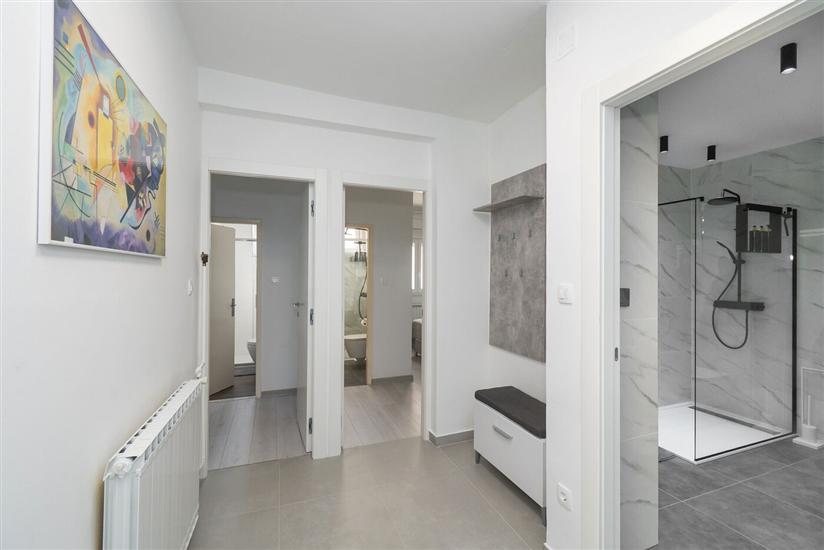 House K1, for 9 persons