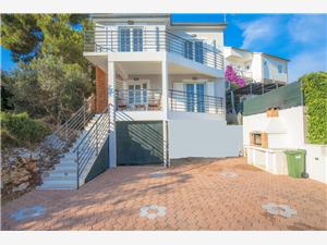 House Matilda Primosten, Size 90.00 m2, Airline distance to town centre 500 m