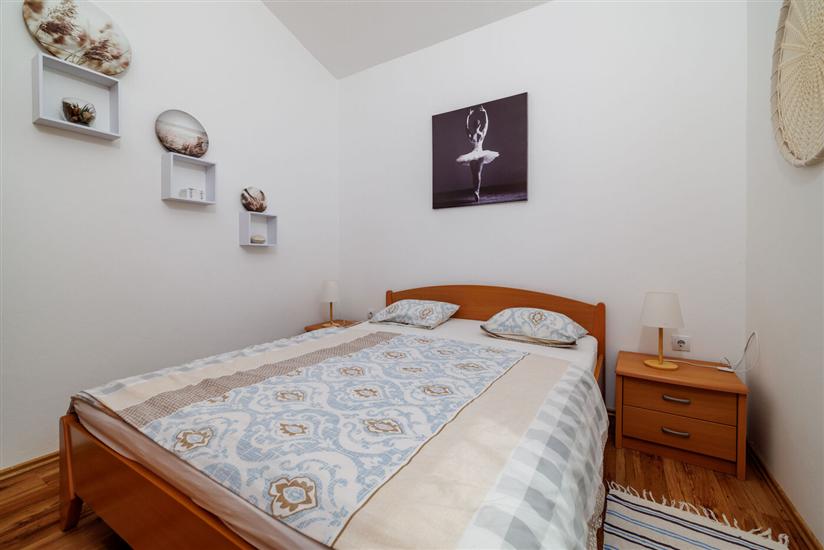 Apartment A1, for 3 persons