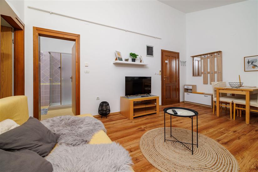 Apartment A1, for 3 persons